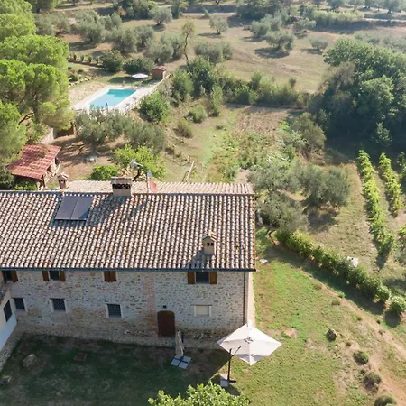 Montepugliano Çiftlik konaklama *